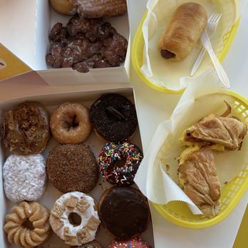 Fray's Donut House - Donuts Near Me - Pinellas Park, Florida Fray's Donut House - Donuts Near Me - Pinellas Park, Florida