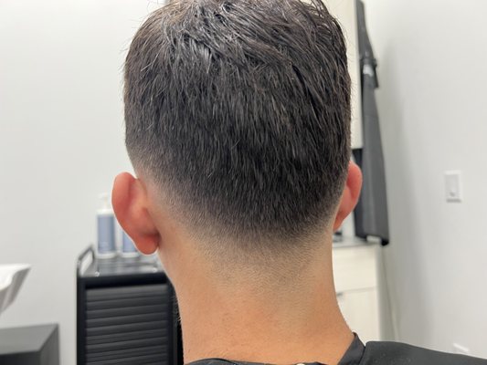 Razor fade - Please book me online @ www.thebarbersthrone.glossgenius.com Razor fade - Please book me online @ www.thebarbersthrone.glossgenius.com