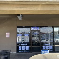 Hydrohub Alkaline Water Outlet - Great water store , my best water store experience ever!