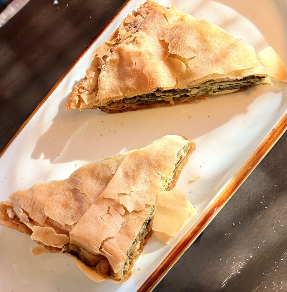 Kelari Taverna & Bar