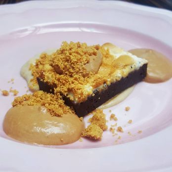 Jump Restaurant - Flourless chocolate brownie - Canadian (New) Near Me - Toronto, Ontario