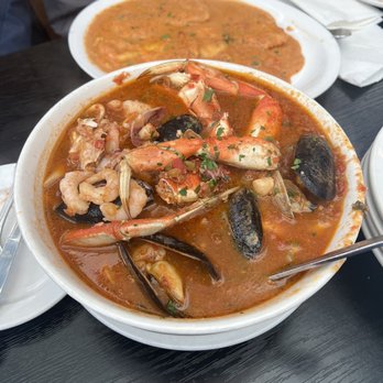Sotto Mare - The Best Damn Crab Cioppino and Lobster Ravioli (back) - Seafood Near Me - San Francisco, California Sotto Mare - The Best Damn Crab Cioppino and Lobster Ravioli (back) - Seafood Near Me - San Francisco, California