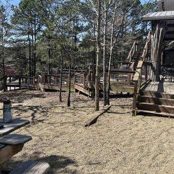 Beavers Bend Brewery - Outdoor seating area - Breweries Near Me - Broken Bow, Oklahoma