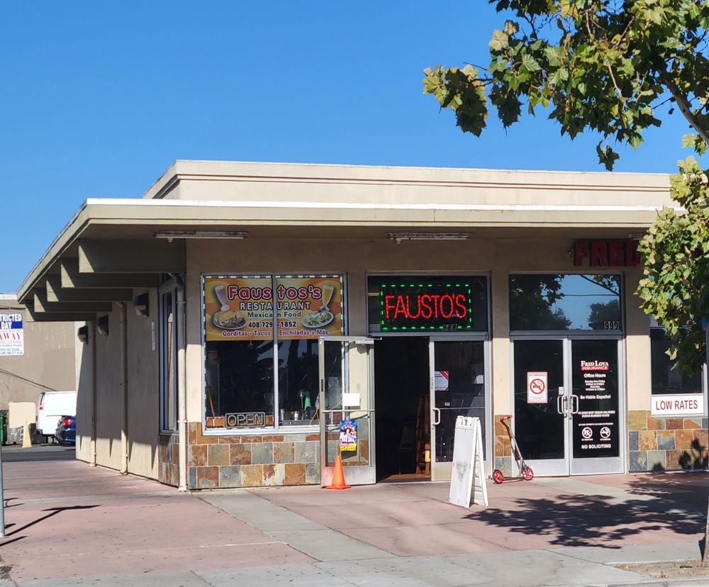 Faustos Restaurant