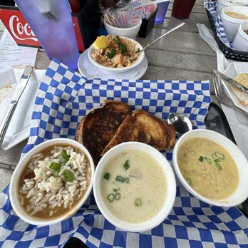 Kitchen 251 - Fish dip and soup flight (lunch special) - Food Trucks Near Me - Fernandina Beach, Florida