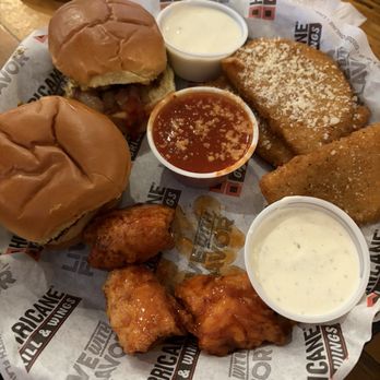 Hurricane Grill & Wings - Appetizer - Chicken Wings Near Me - Jacksonville, Florida