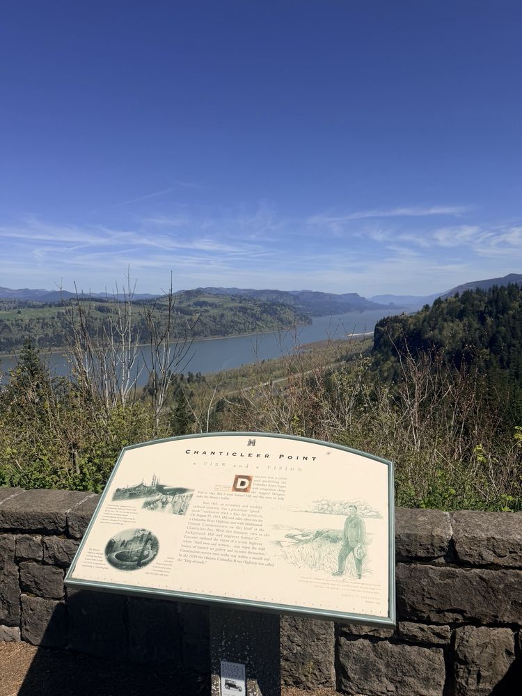 Historic Columbia River Highway State Trail Logo
