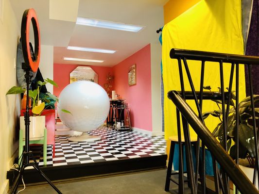Bangin Hair Salon by null