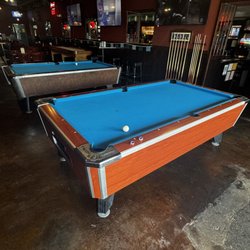 West End Pub - Pool area