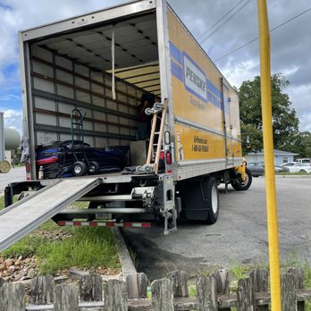 Bailey's Moving Company - Moving truck - Movers Near Me - Buda, Texas