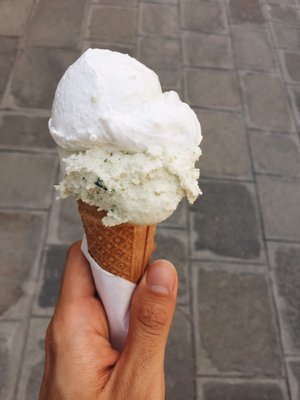 Gelateria Alaska by null