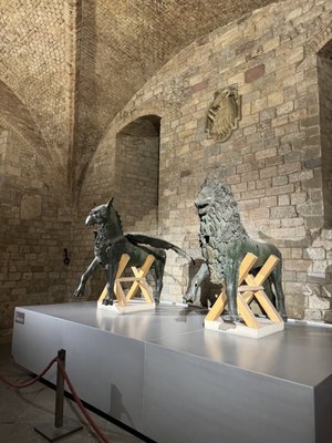 Palazzo dei Priori by null