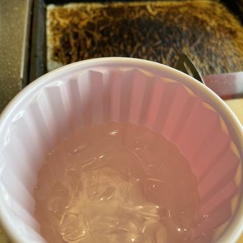 Wabi Q - Red solo cup water - Hot Pot Near Me - Bolingbrook, Illinois