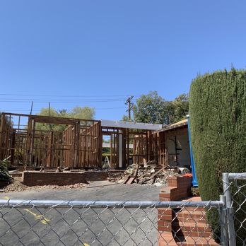 Xpress Demolition - Demo @ Brentwood - Demolition Services Near Me - Los Angeles, California Xpress Demolition - Demo @ Brentwood - Demolition Services Near Me - Los Angeles, California