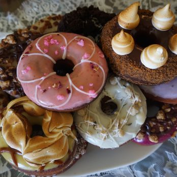 Donut Dynamite - Donuts Near Me - Wailuku, Hawaii