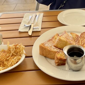 Bea Bea’s - The og French toast with hash brown. Total around 19 - Coffee & Tea Near Me - Glendale, California