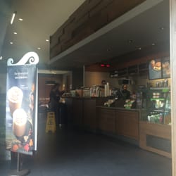 Plaza 404 - Interior del Starbucks 404.
