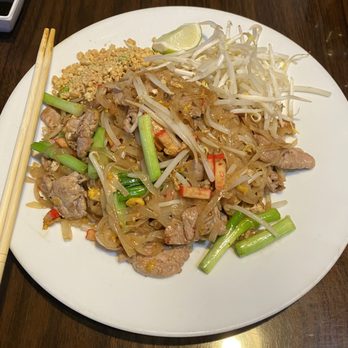 Thai Ghang Waan - Pork Phad Thai - Thai Near Me - Springfield, Virginia Thai Ghang Waan - Pork Phad Thai - Thai Near Me - Springfield, Virginia