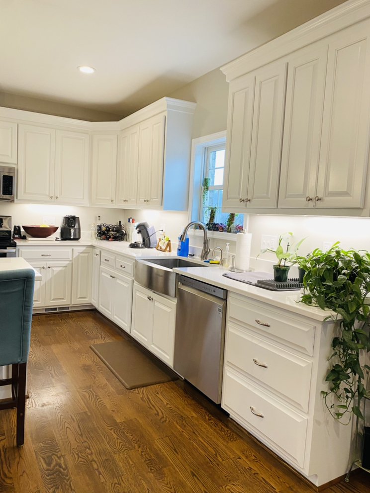 GALVAN HOUSEKEEPING Updated September 2024 31 Photos Roanoke