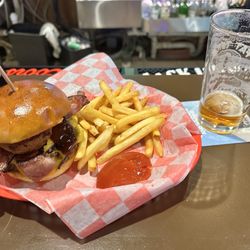 Rail 19 Bar & Grill - Cowboy Burger and fries