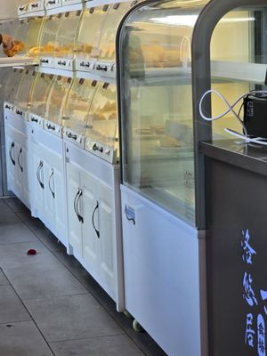 LoafHK Bakery & Restaurant by null