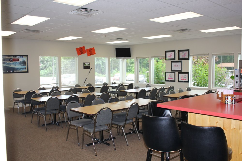 INDIAN BLUFF GOLF COURSE Updated May 2024 17 Photos 6200 78th Ave