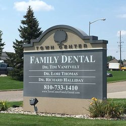 Town Center Family Dental - Office sign facing Town Center Pkwy.