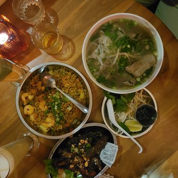 Le Red Tiger - Vietnamese Near Me - Montreal, Quebec