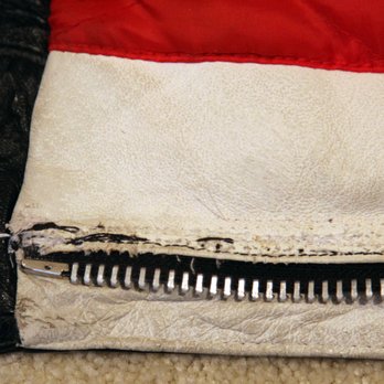 Best Care - Can see 2 color threads,
damage done to leather - Shoe Repair Near Me - Palm Springs, California Best Care - Can see 2 color threads,
damage done to leather - Shoe Repair Near Me - Palm Springs, California