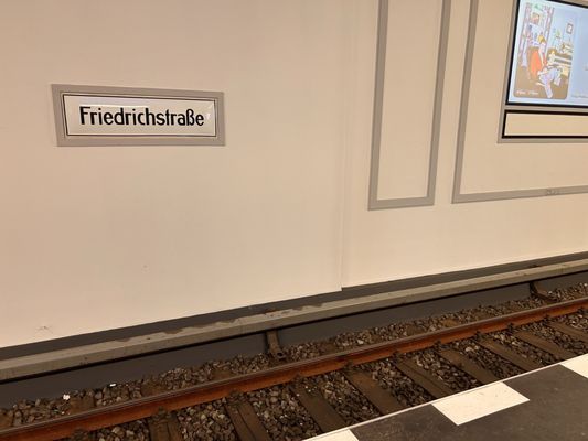 Friedrichstr. by null