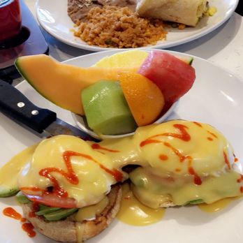 Broken Yolk Cafe - American Near Me - Glendora, California