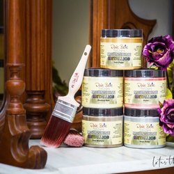 Define The Home - Dixie Belle paint
