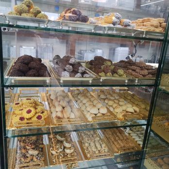 Le Mirage Pastry - Butter cookies - Desserts Near Me - Anaheim, California