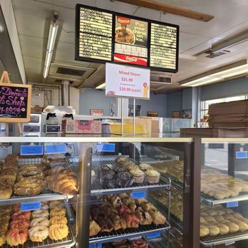 Lucky Donuts - Good service - Donuts Near Me - Burien, Washington Lucky Donuts - Good service - Donuts Near Me - Burien, Washington