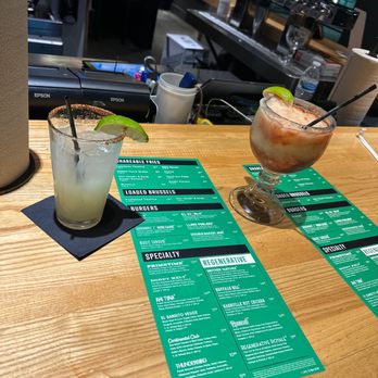 Hopdoddy Burger Bar - Margarita time for happy hour - Burgers Near Me - Atlanta, Georgia Hopdoddy Burger Bar - Margarita time for happy hour - Burgers Near Me - Atlanta, Georgia