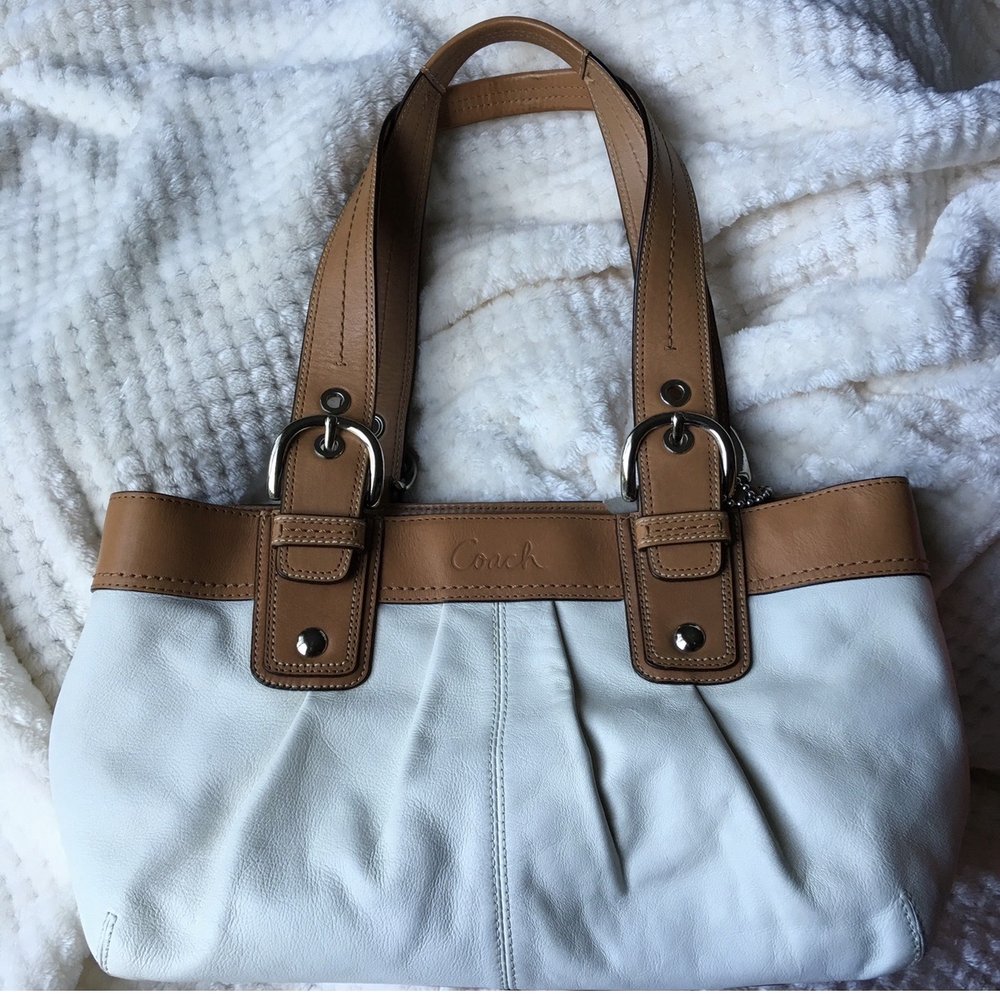 SHOE LAB Updated October 2024 15 Photos & 45 Reviews 10250 Santa