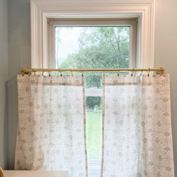 Little Green House Interiors - Custom Cafe Curtain