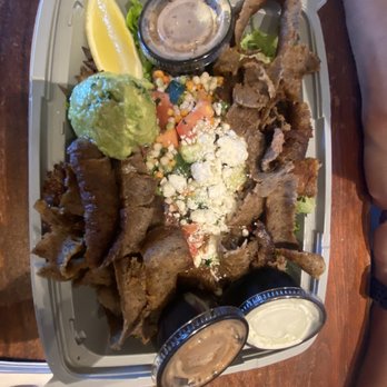 Luna Grill Cerritos - Mediterranean Salad with gyro meat - Mediterranean Near Me - Cerritos, California Luna Grill Cerritos - Mediterranean Salad with gyro meat - Mediterranean Near Me - Cerritos, California