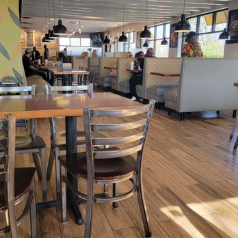 Showmars - University - Dining room - Greek Near Me - Charlotte, North Carolina Showmars - University - Dining room - Greek Near Me - Charlotte, North Carolina