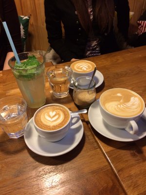 Café Jen by null