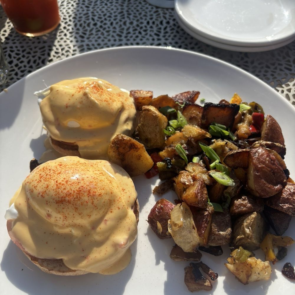 Eggs Benedict