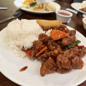 China Bowl - D - General  Tso's Chicken - Chinese Near Me - Boerne, Texas