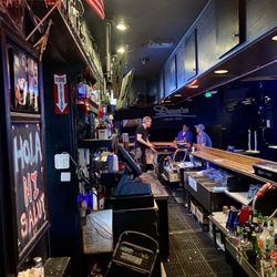 Dan's Irish Sports Bar - Sunday night vibes