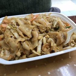 Jade Garden - Shrimp chow fun