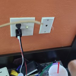 Motel 6 - phone outlet