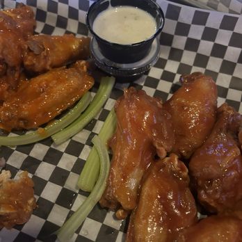 Island Bar & Grill Surfside - New American Near Me - Myrtle Beach, South Carolina