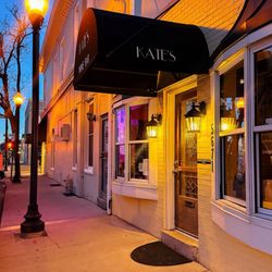 Kate's Wine Bar - Entrance from the sidewalk.