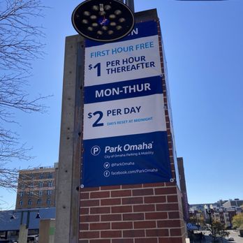 Omaha Park One - Public parking price sign - Parking Near Me - Omaha, Nebraska Omaha Park One - Public parking price sign - Parking Near Me - Omaha, Nebraska