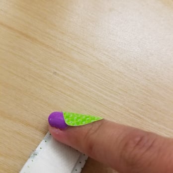 Top Nails - Red swollen very painful after mani - Nail Salons Near Me - Seattle, Washington