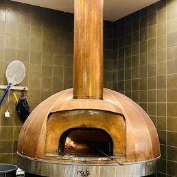 Huge pizza oven Huge pizza oven